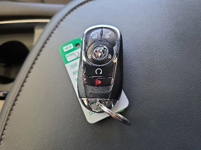 Used 2024 Buick Enclave Essence w/ Experience Buick Package AWD/4WD image 12