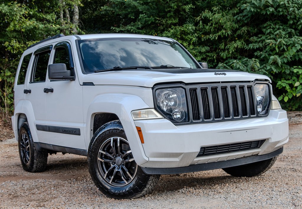 Used 2011 Jeep Liberty Sport w/ Popular Equipment Group AWD/4WD image 8