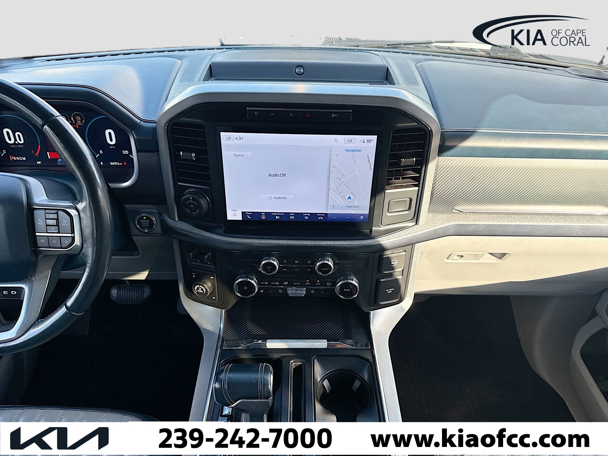 Used 2022 Ford F150 Limited image 16