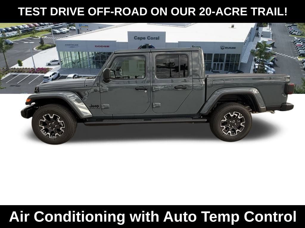 New 2026 Jeep Gladiator Sahara image 7