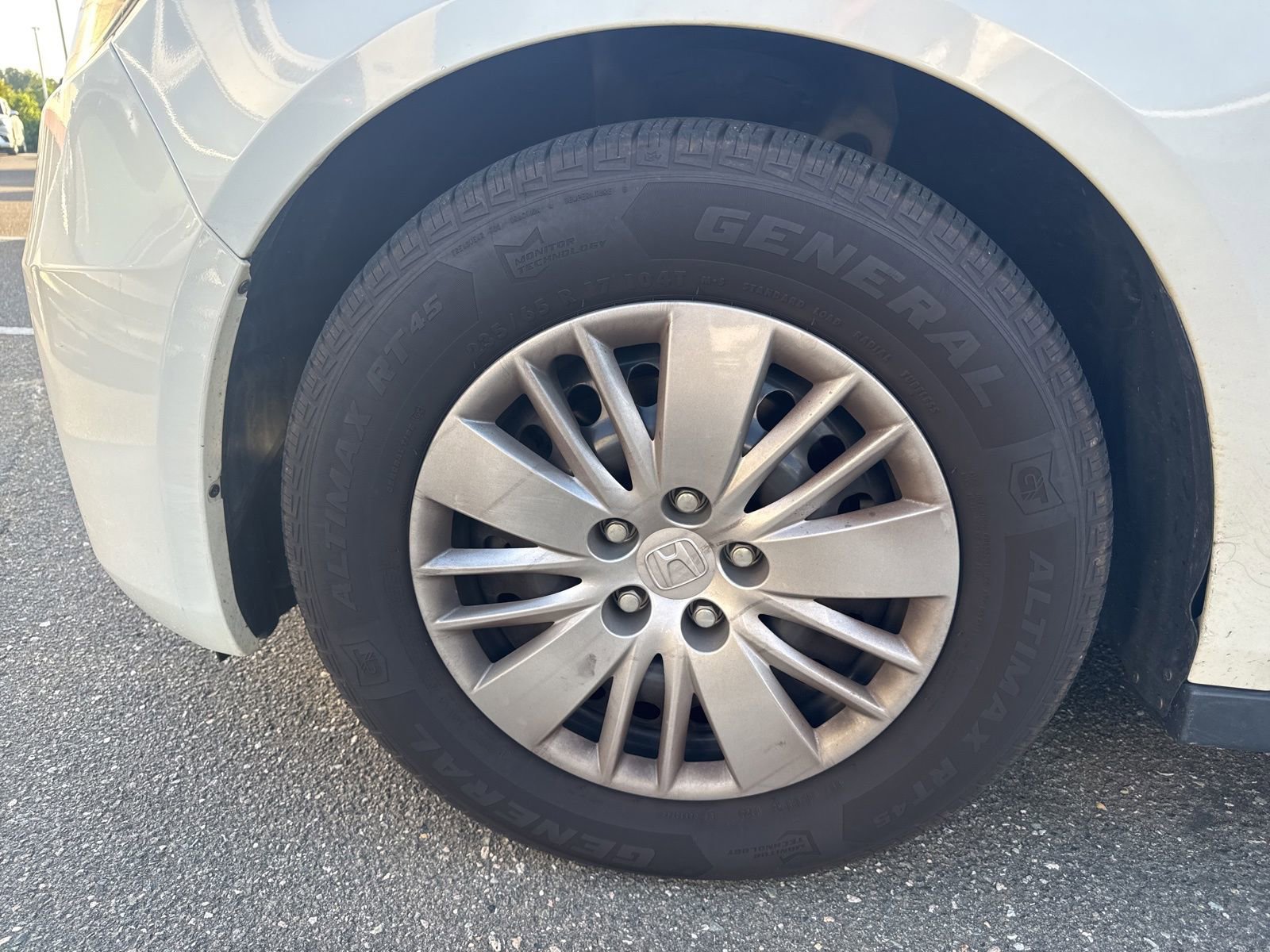 Used 2015 Honda Odyssey LX image 9