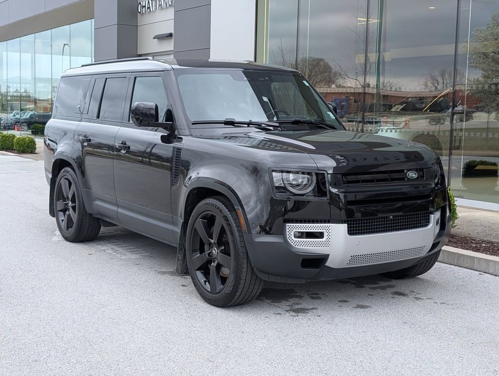 Used 2024 Land Rover Defender 130 S image 9