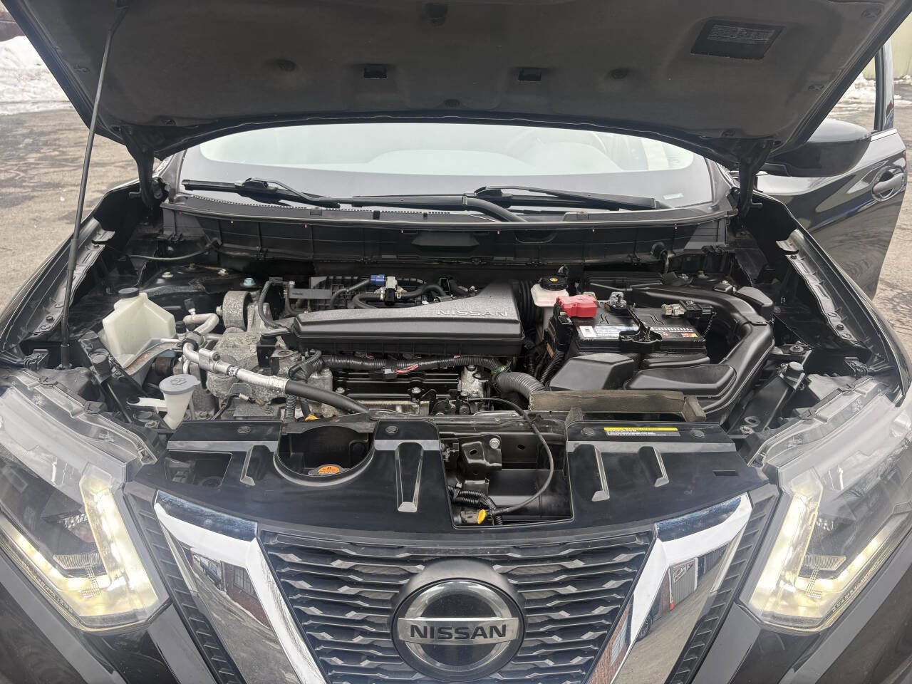 Used 2018 Nissan Rogue S image 22