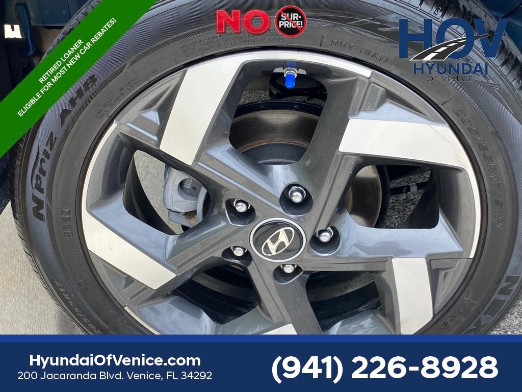 Certified 2026 Hyundai Venue SEL FWD image 35