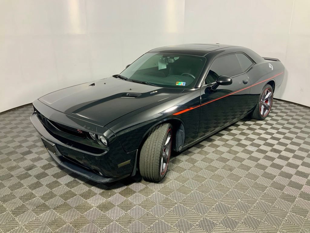 Used 2014 Dodge Challenger R/T w/ R/T Redline Group RWD image 8