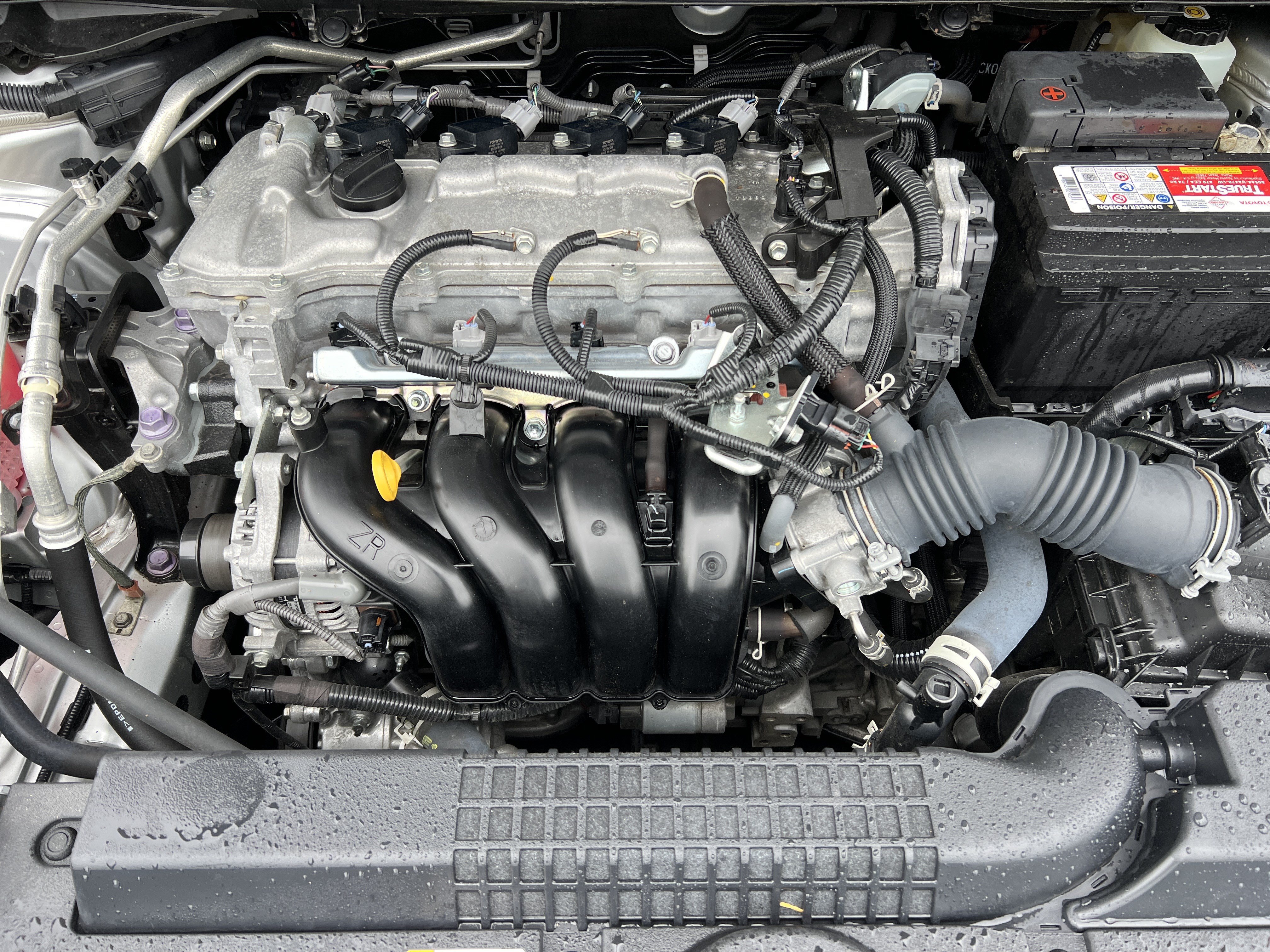 Certified 2021 Toyota Corolla LE FWD image 33