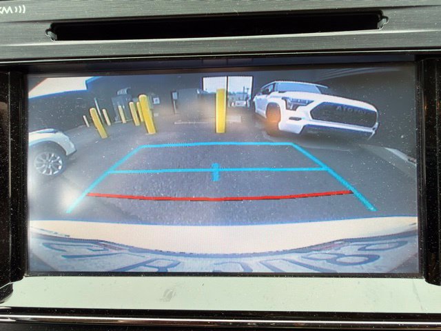 Used 2015 Toyota Avalon XLE Touring FWD image 13