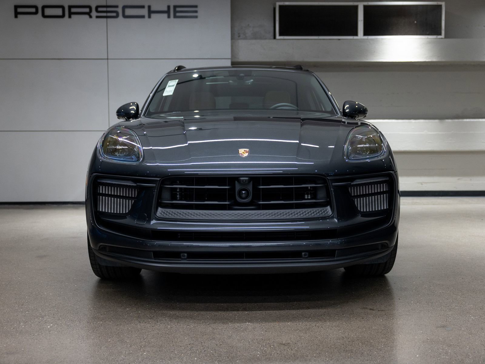 Certified 2025 Porsche Macan S image 21