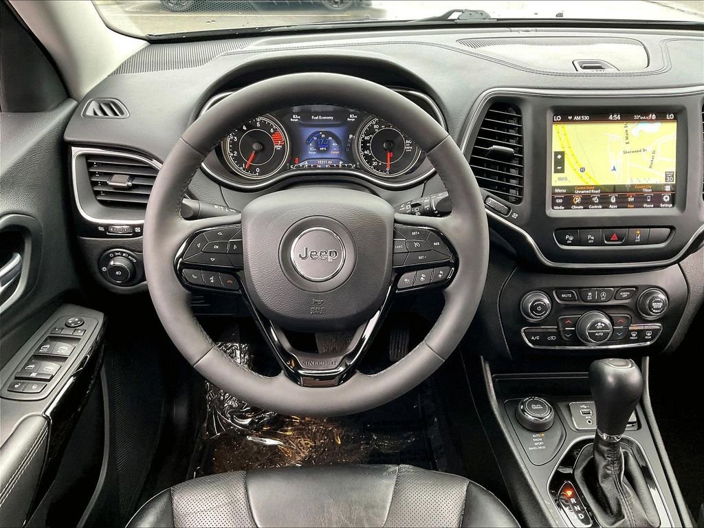 Used 2023 Jeep Cherokee Altitude Lux image 16