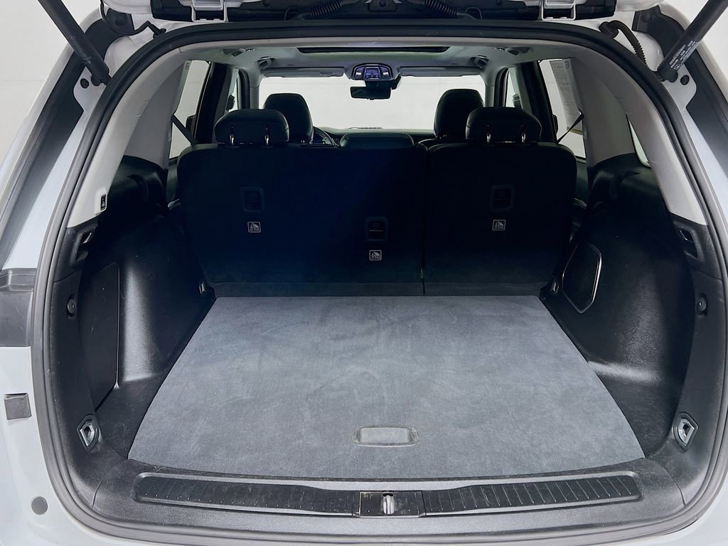 Used 2023 Jeep Grand Cherokee 4WD 4xe w/ Luxury Tech Group II image 23