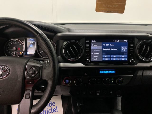 Used 2022 Toyota Tacoma TRD Off-Road w/ Technology Package AWD/4WD image 20