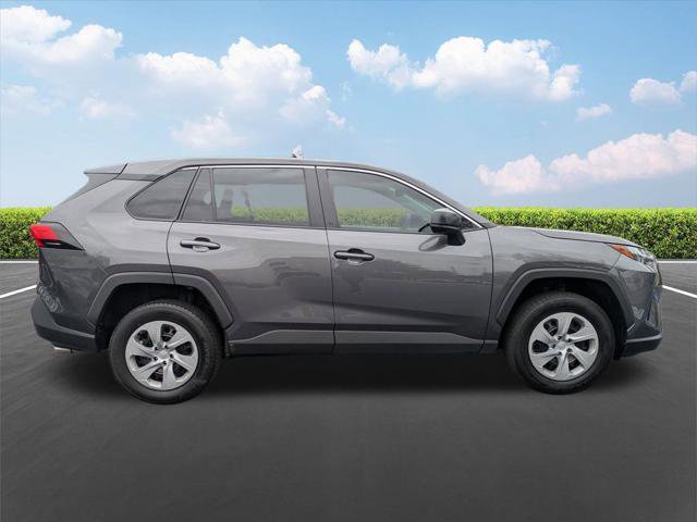 Certified 2023 Toyota RAV4 LE image 3