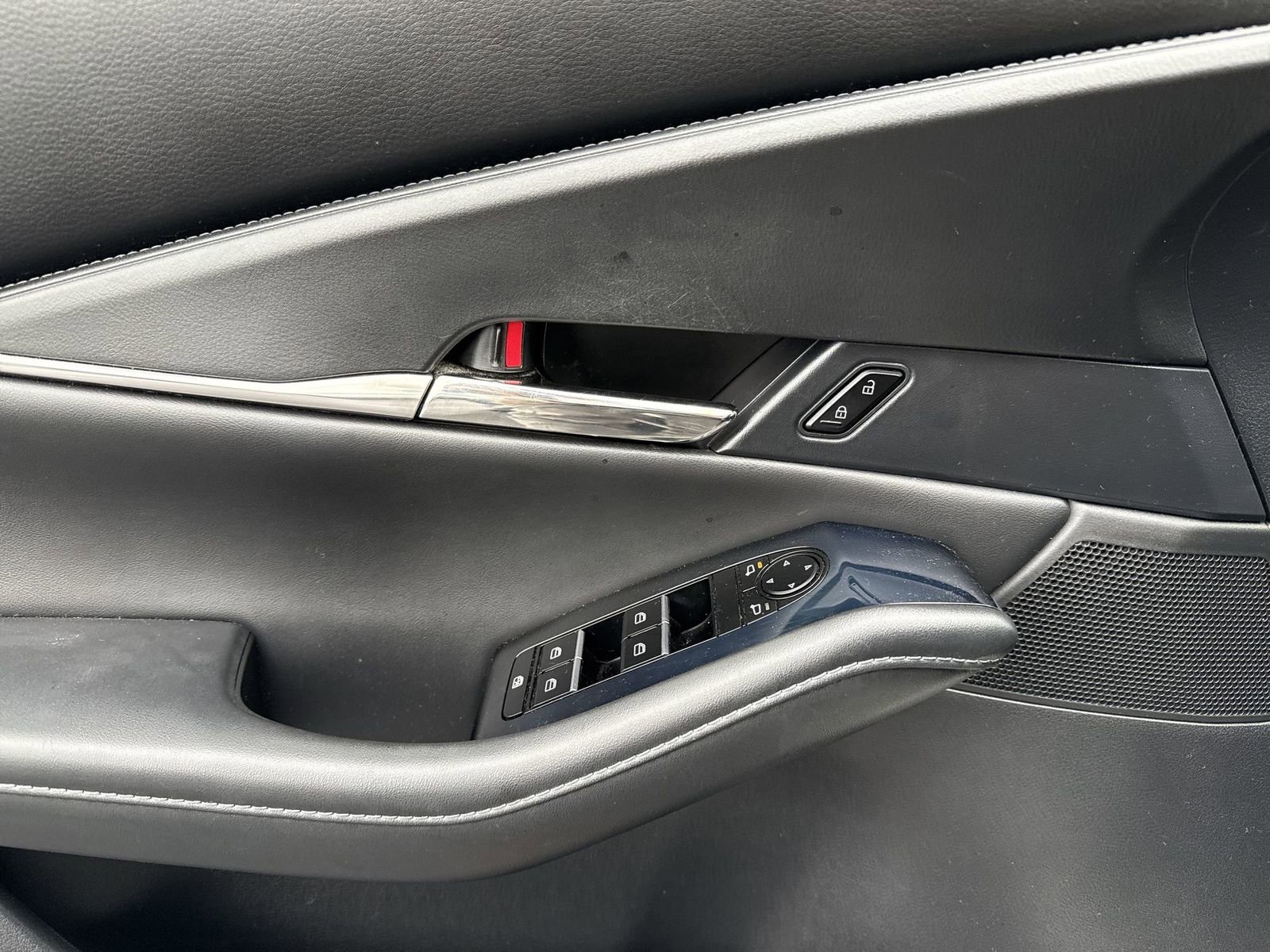 Used 2021 MAZDA CX-30 AWD 2.5 S w/ Preferred Package image 14