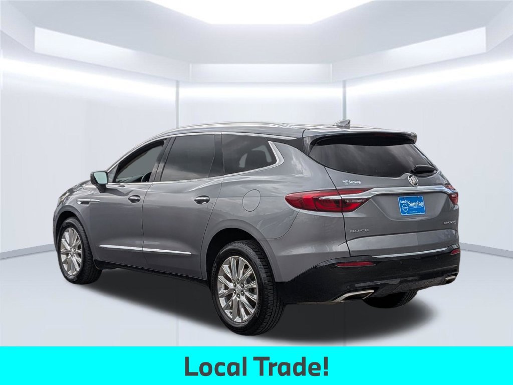 Used 2018 Buick Enclave Essence w/ Trailering Package AWD/4WD image 4