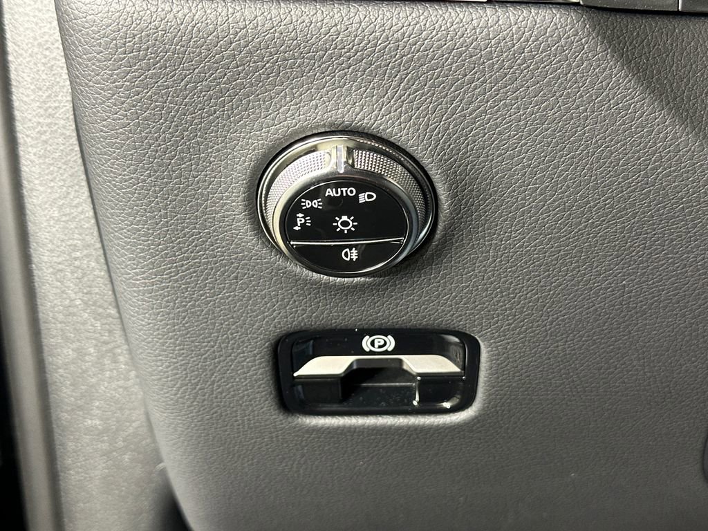 Certified 2026 Mercedes-Benz GLC 350e 4MATIC image 34