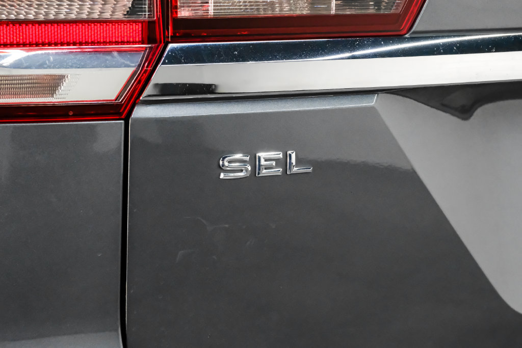 Used 2018 Volkswagen Atlas SEL FWD image 58