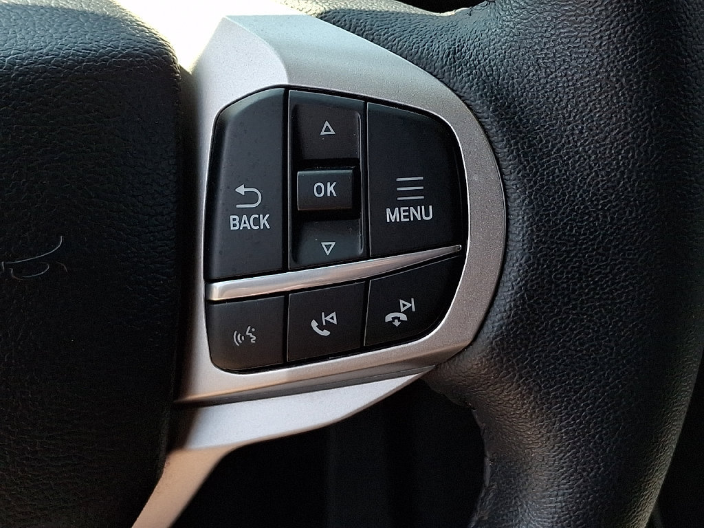 Used 2024 Ford Explorer XLT AWD/4WD image 21