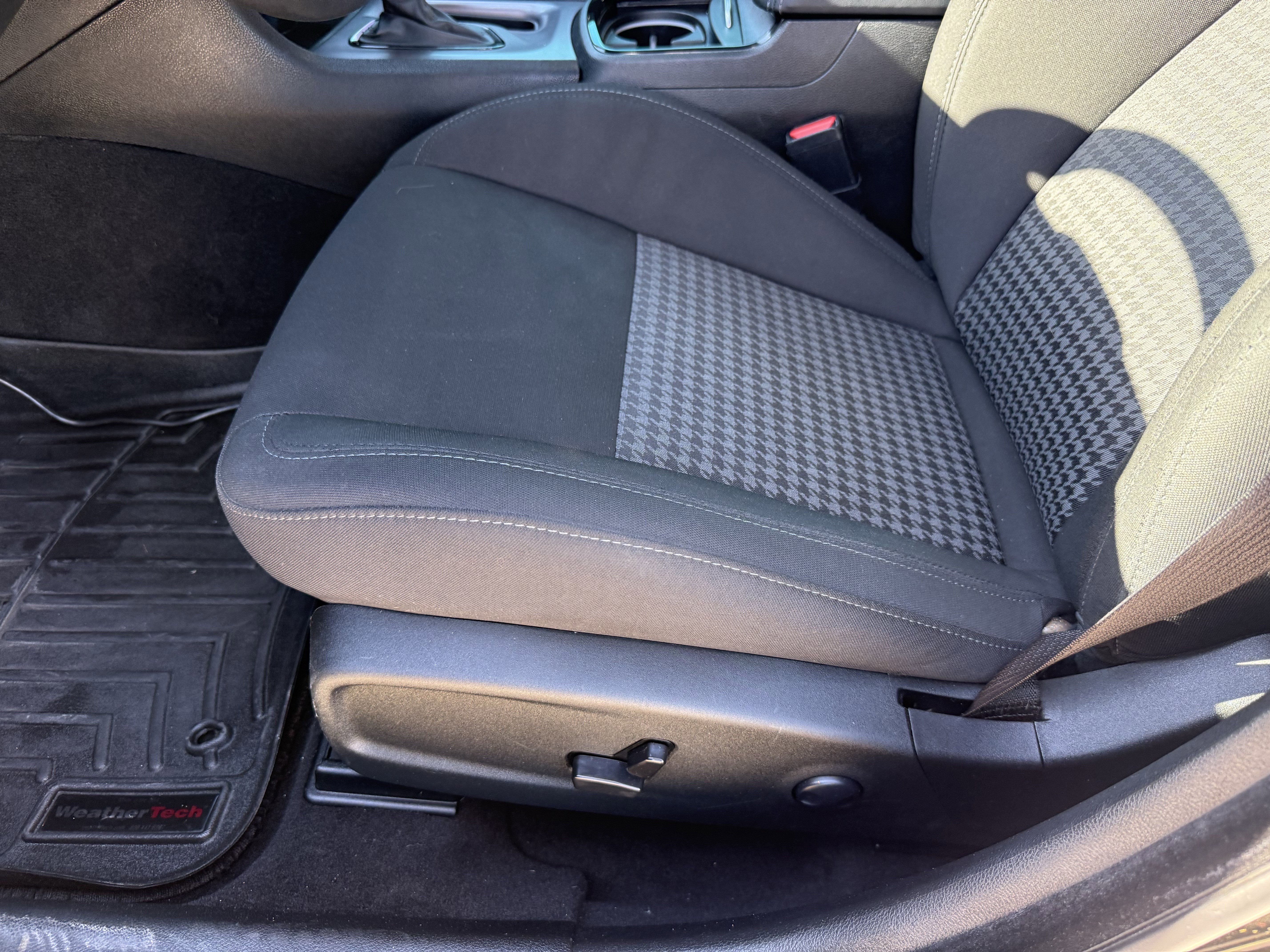 Used 2023 Dodge Charger R/T w/ Blacktop Package image 28