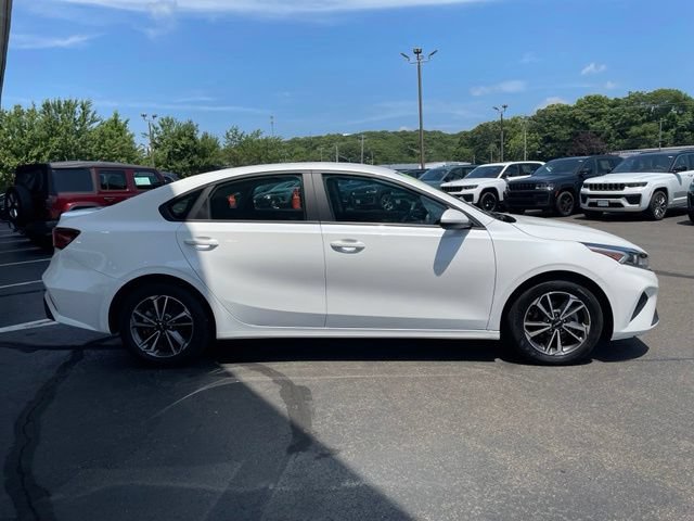 Used 2023 Kia Forte LXS FWD image 4