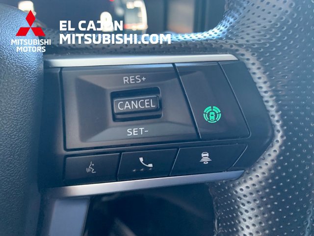 Used 2024 Mitsubishi Outlander SE image 24