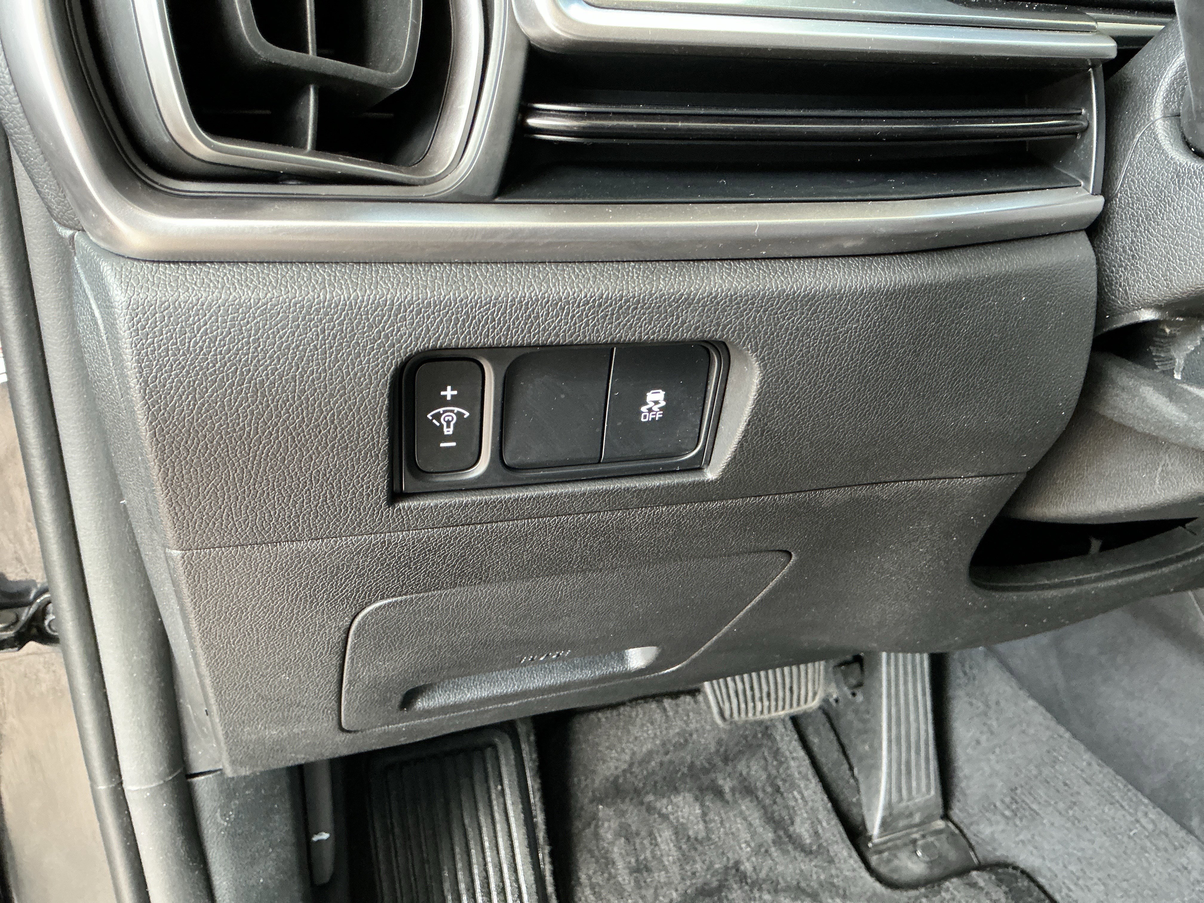 Used 2024 Kia Sorento S image 30