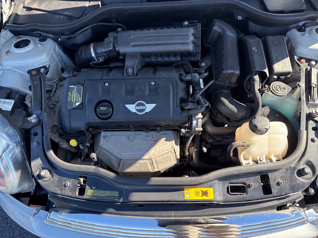 Used 2014 MINI Cooper Coupe FWD image 23