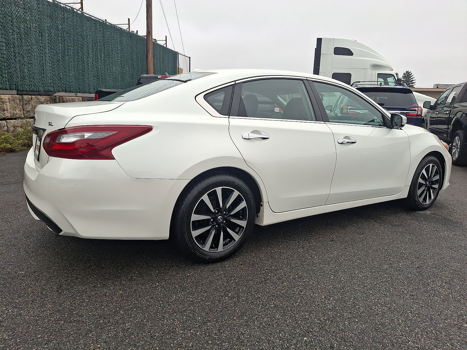 Used 2018 Nissan Altima 2.5 SL FWD image 6