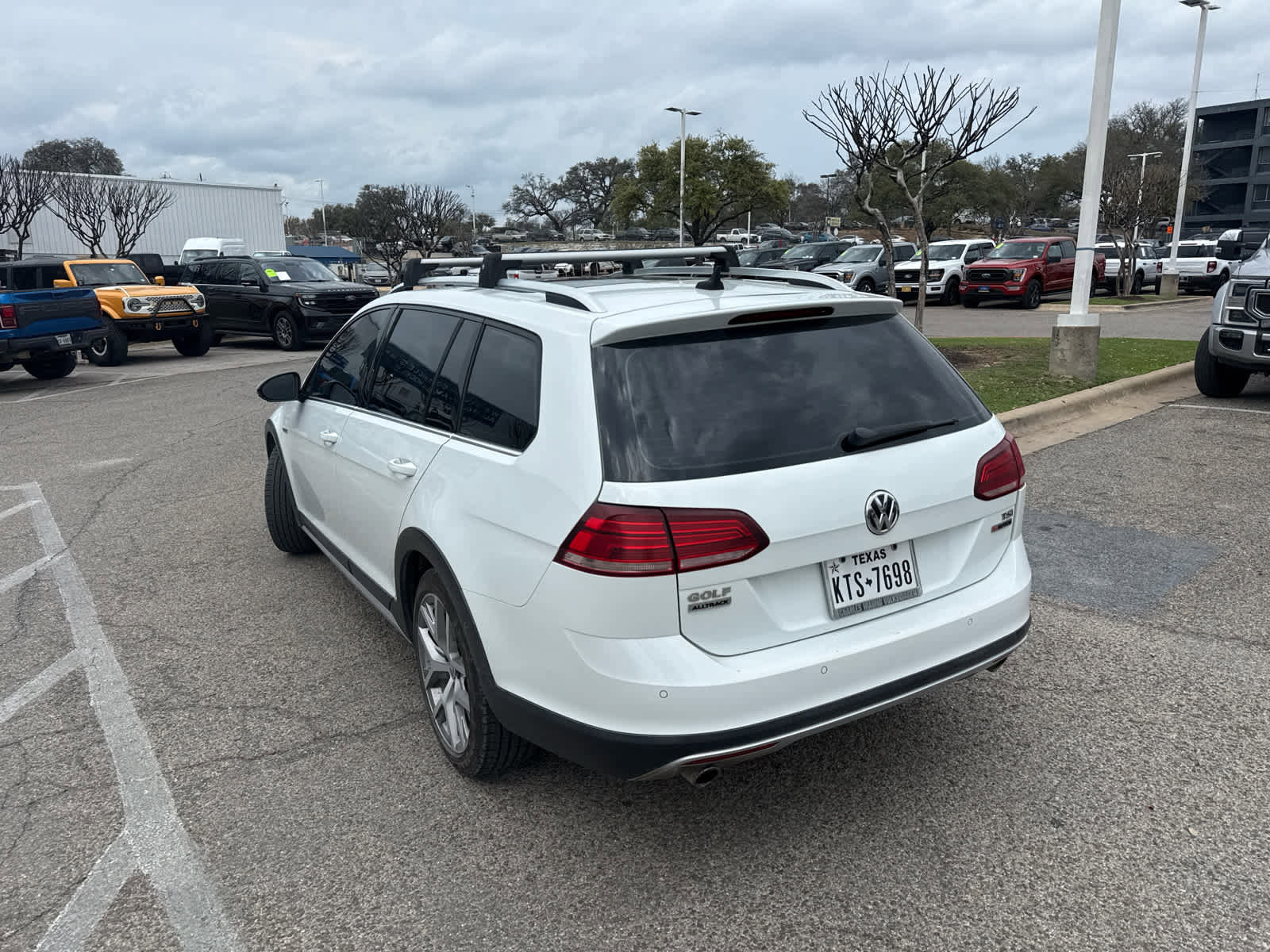 Used 2018 Volkswagen Golf Alltrack SEL image 7