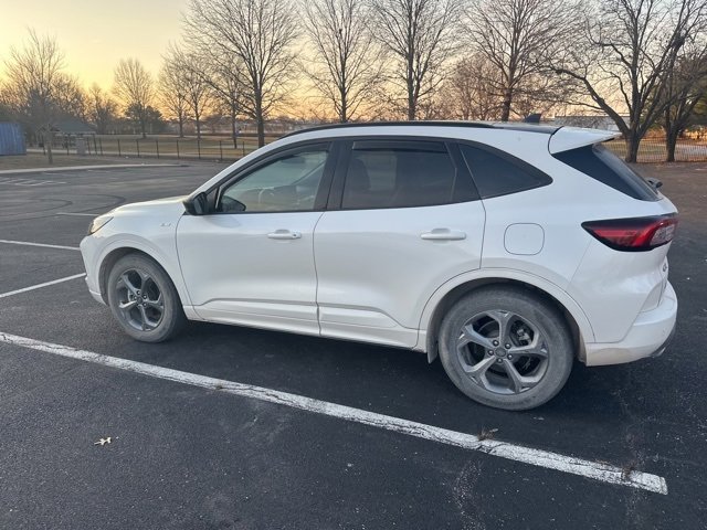 Used 2024 Ford Escape ST-Line w/ Tech Pack #1 image 8