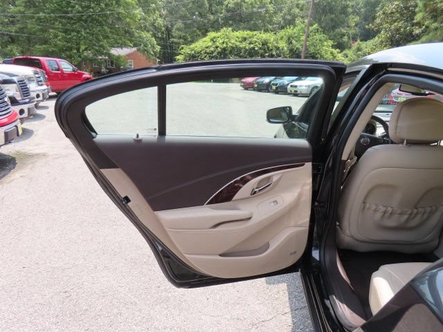 Used 2014 Buick LaCrosse Premium w/ Driver Confidence Package FWD image 11