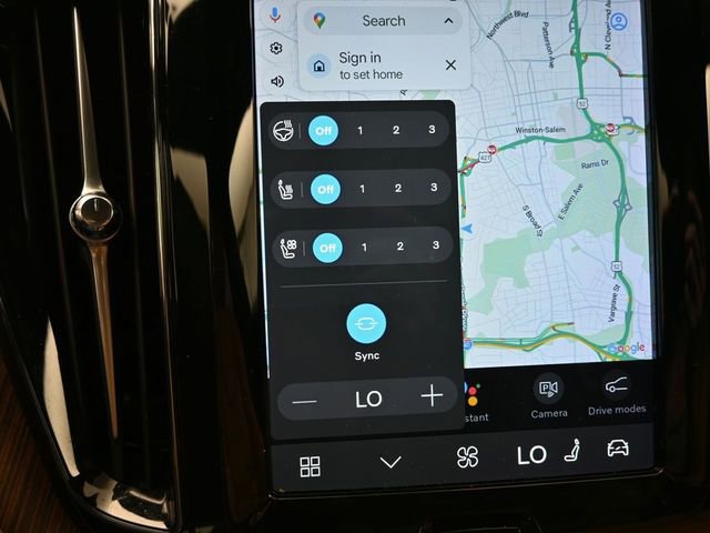 Used 2023 Volvo XC60 B5 Ultimate w/ Climate Package image 23