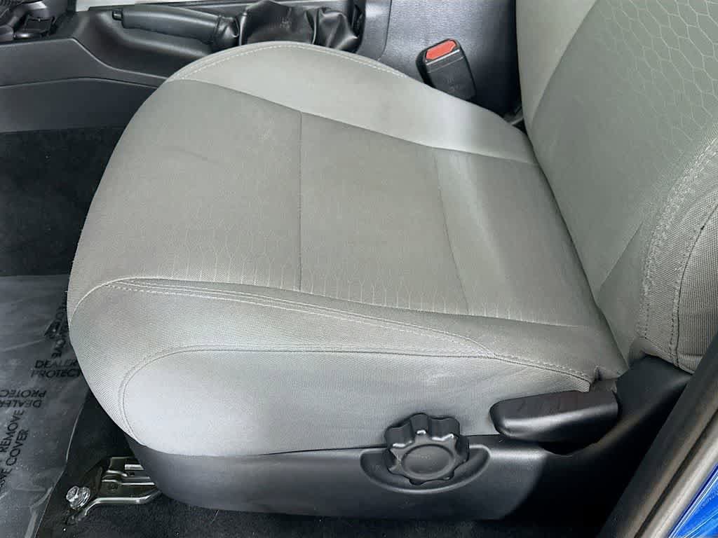 Used 2018 Toyota Tacoma SR5 RWD image 28