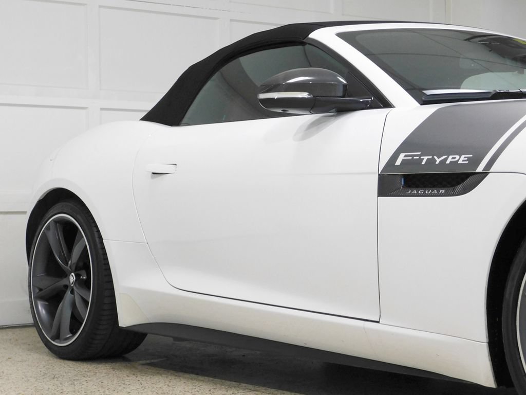 Used 2014 Jaguar F-TYPE S RWD image 15