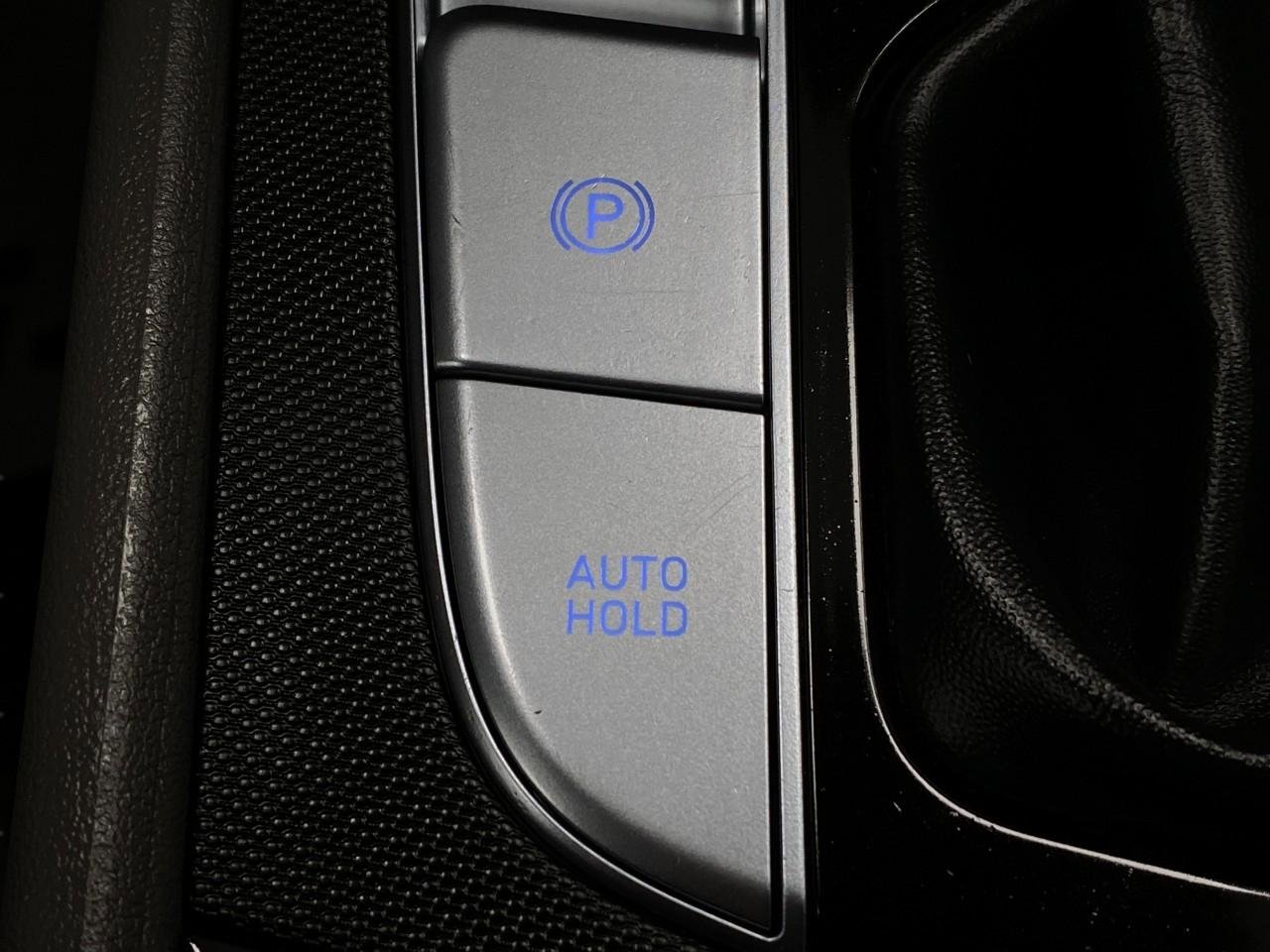 Used 2025 Hyundai Elantra SEL image 28