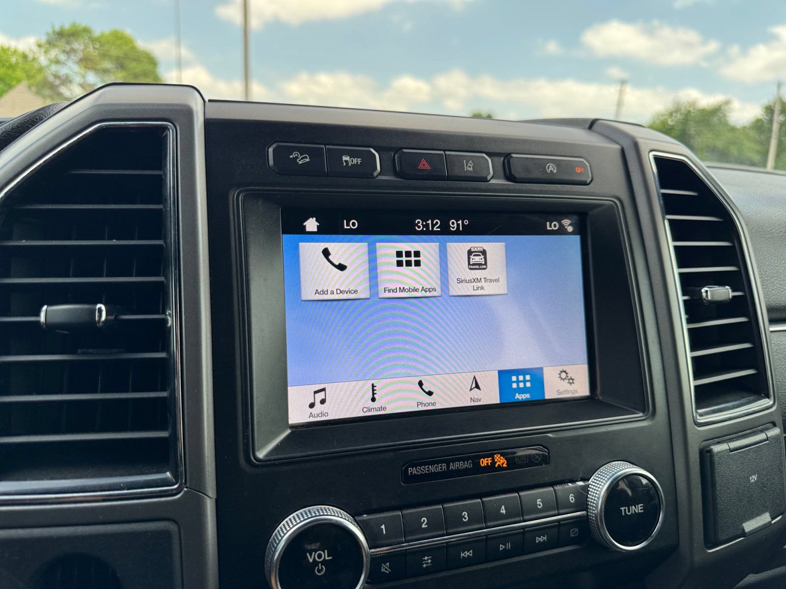 Used 2019 Ford Expedition Max XLT w/ Equipment Group 202A AWD/4WD image 27