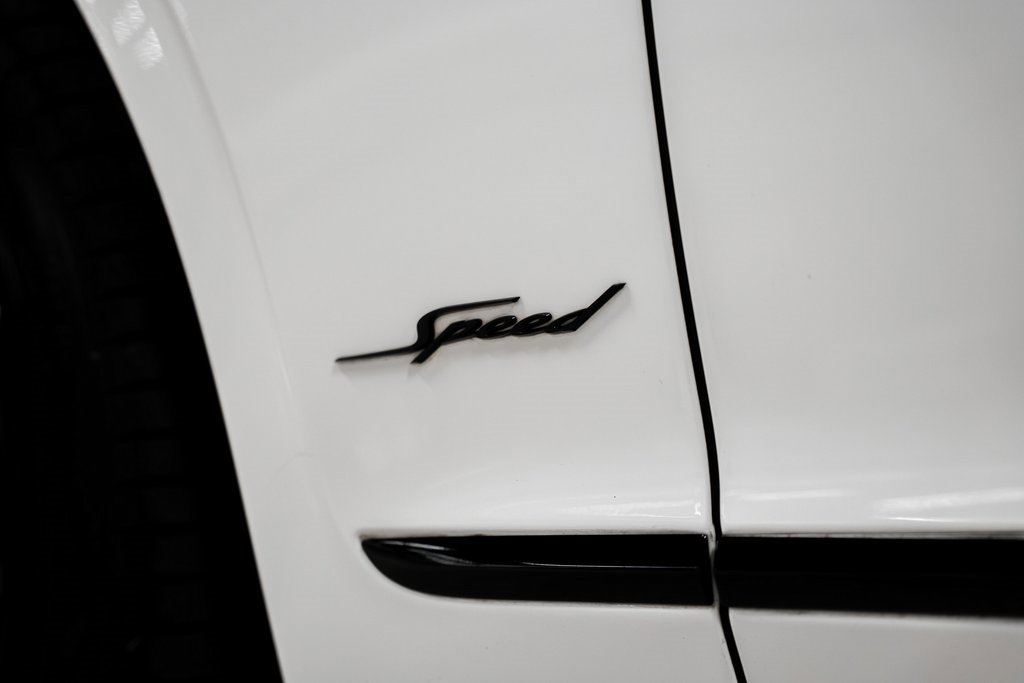 Used 2023 Bentley Flying Spur W12 image 17