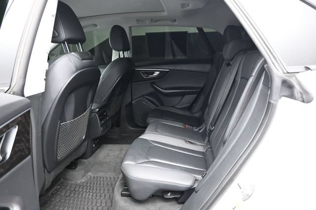 Used 2022 Audi Q8 Premium AWD/4WD image 11