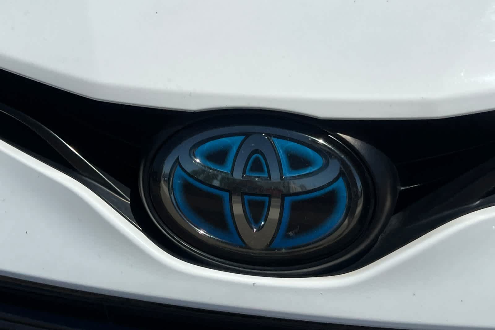 Used 2022 Toyota Camry LE FWD image 13