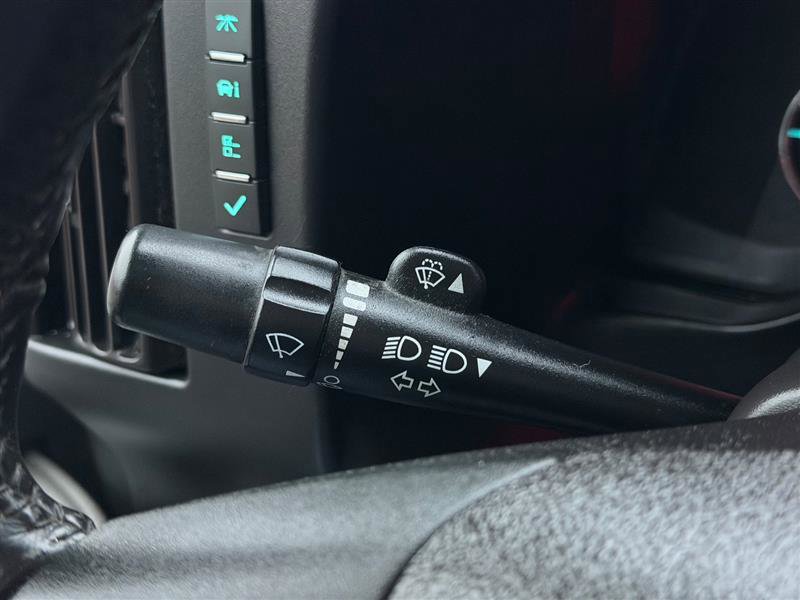 Used 2021 Chevrolet Express 2500 w/ Driver Convenience Package image 33