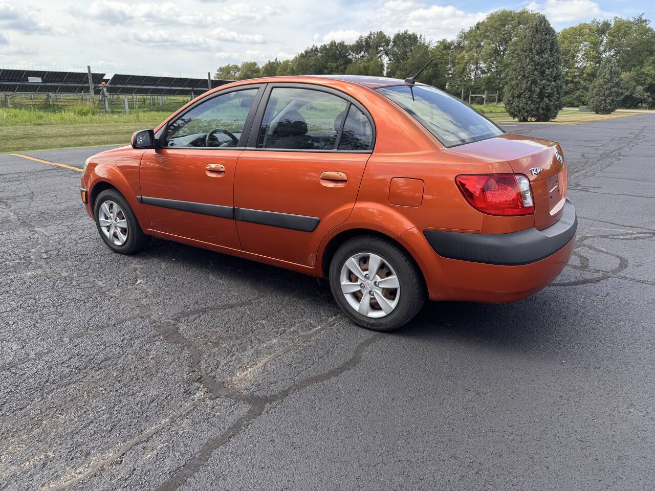 Used 2008 Kia Rio LX FWD image 2