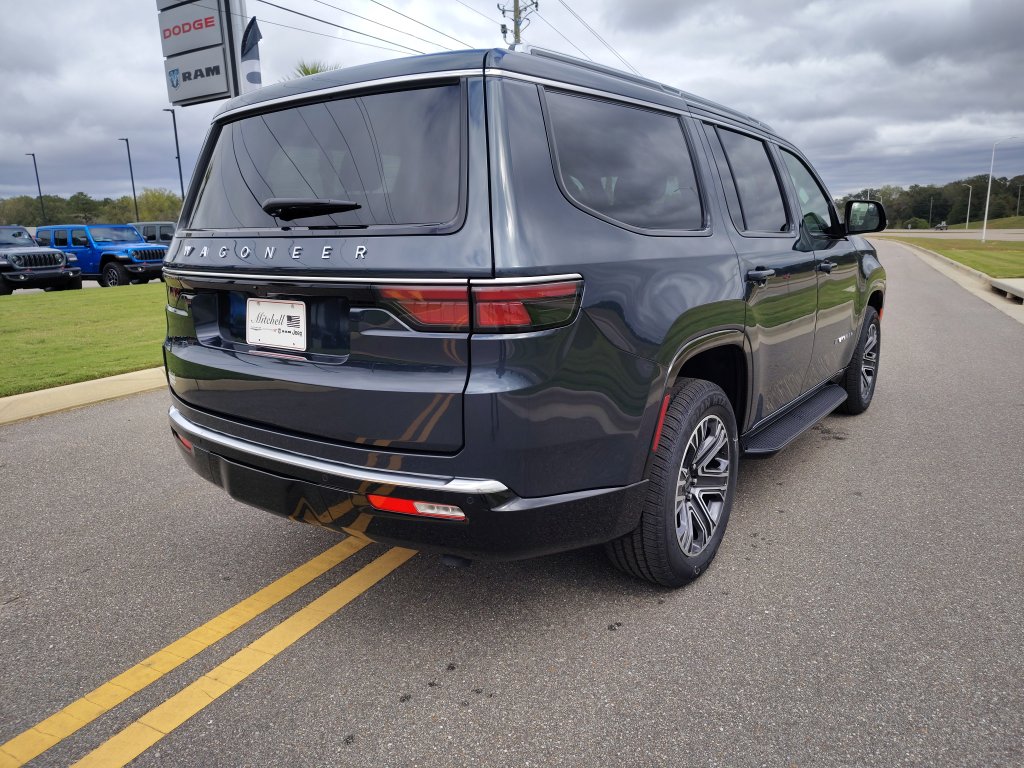 New 2025 Jeep Wagoneer Series I w/ HD Trailer Tow Package image 6