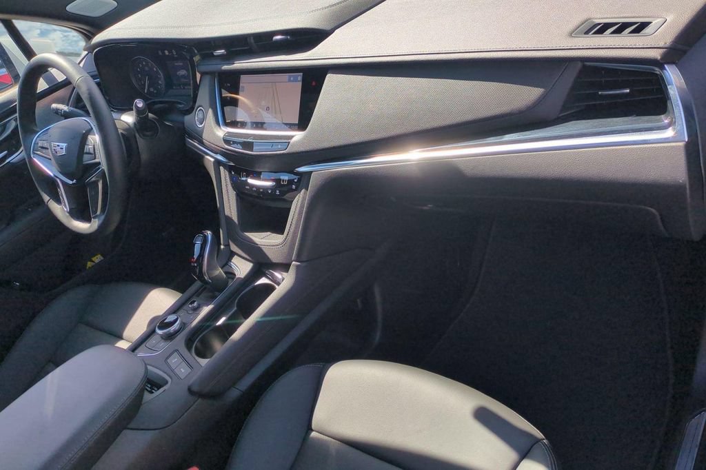 Used 2026 Cadillac XT5 Premium Luxury w/ Driver Assist Package AWD/4WD image 18
