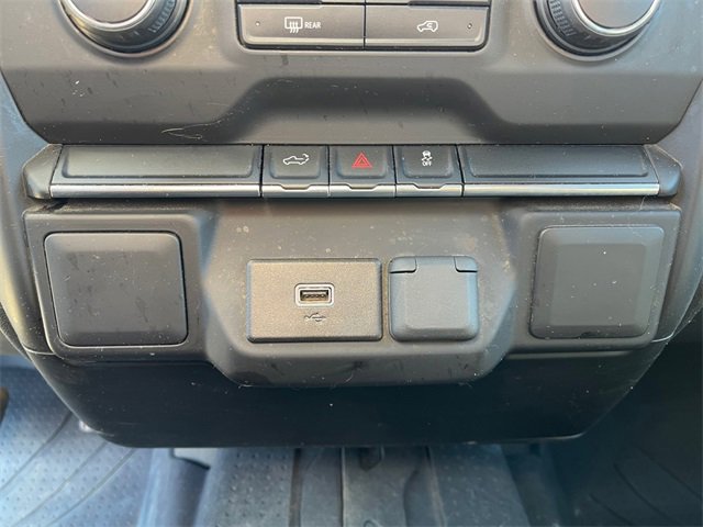 Used 2019 Chevrolet Silverado 1500 Custom w/ Custom Value Package image 25