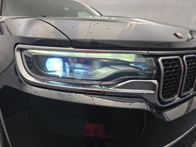 Used 2024 Jeep Wagoneer Series II w/ Flexible Seating Group image 13