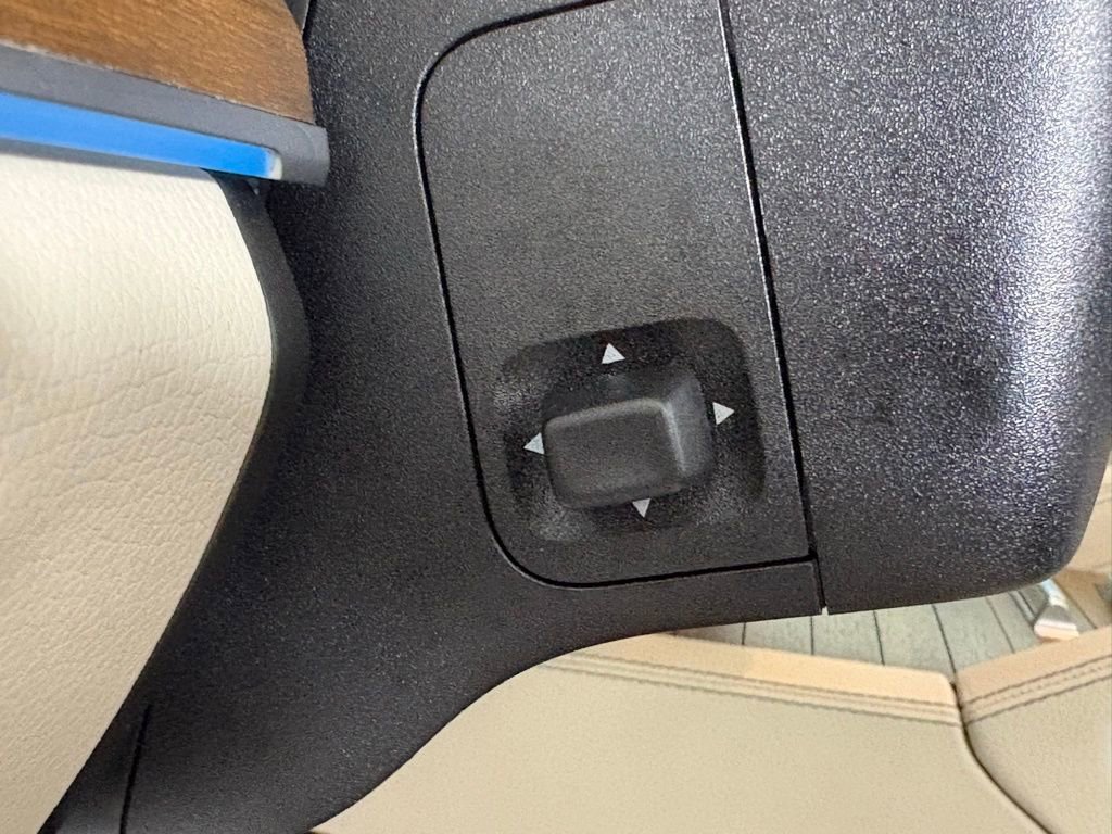 Used 2022 Mercedes-Benz GLE 350 4MATIC image 24