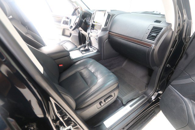 Used 2016 Toyota Land Cruiser AWD/4WD image 51
