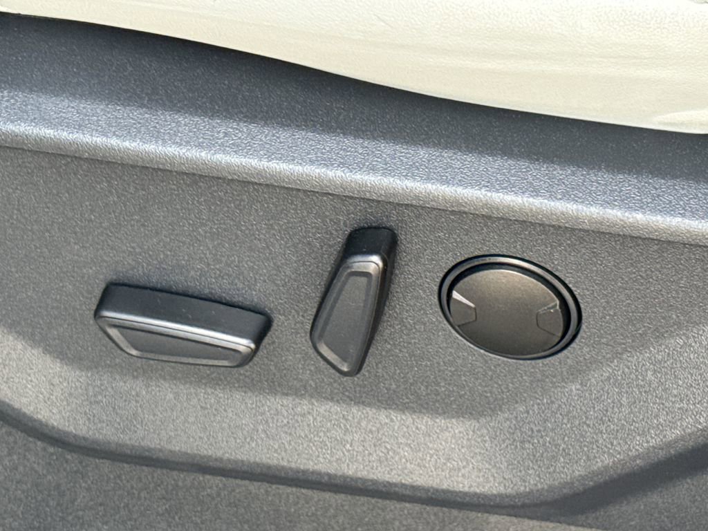 Certified 2025 Ford Expedition Max Platinum AWD/4WD image 27