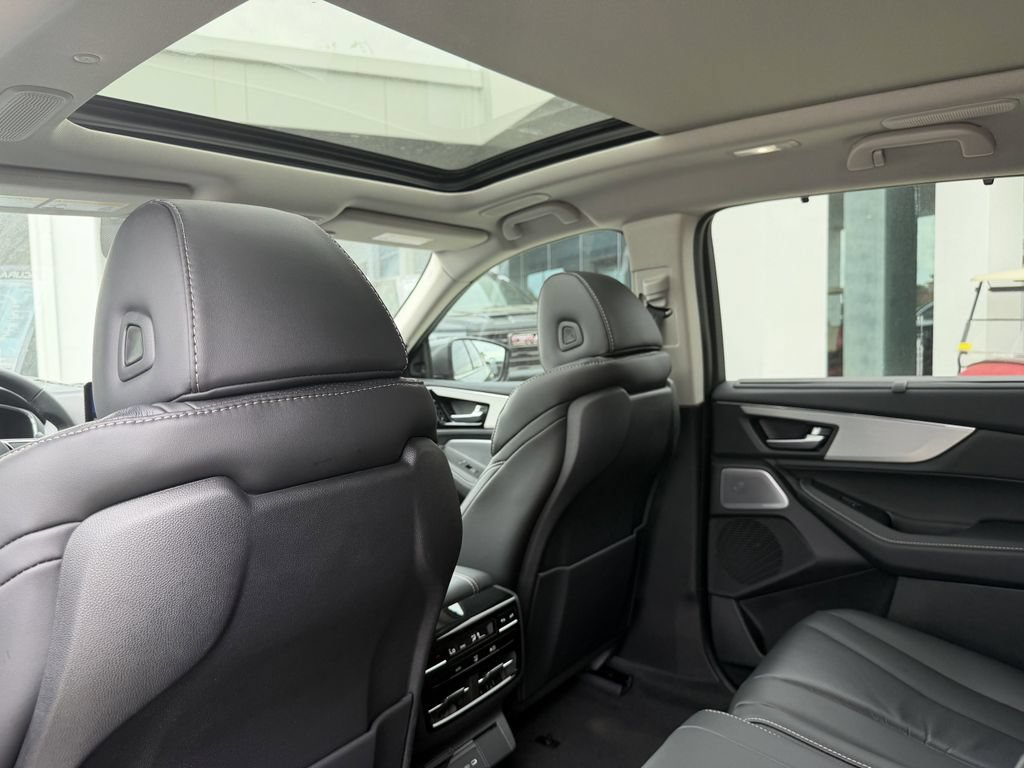 New 2026 Acura MDX w/ Technology Package FWD image 16