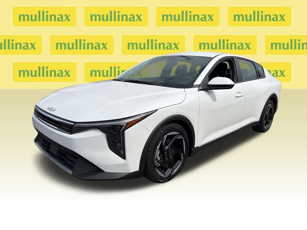 Used 2025 Kia K4 EX image 5