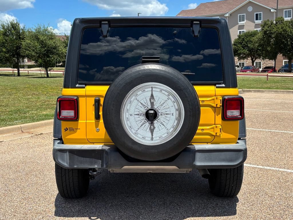 Used 2018 Jeep Wrangler Unlimited Sport AWD/4WD image 6